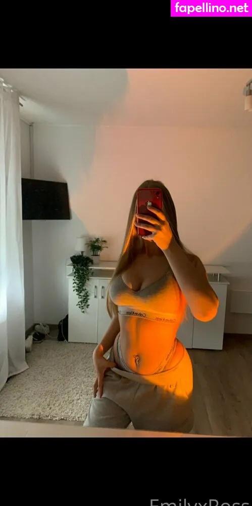 emilyxross, emilyxross.sbux Nude Leaked OnlyFans Photo #8X1m3TUHdx
