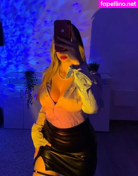 emilyxross, emilyxross.sbux Nude Leaked OnlyFans Photo #MWS9uIPnQg