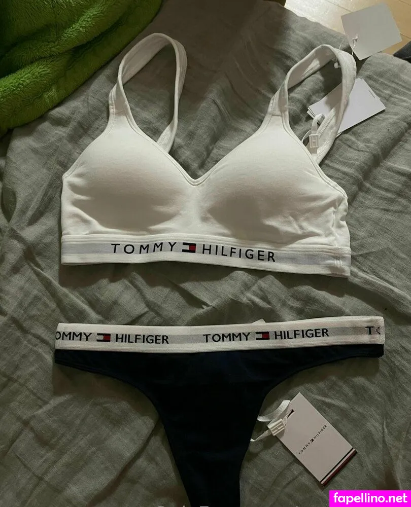 emilyxxoxo Nude Leaked OnlyFans Photo #2DJuAxamnR