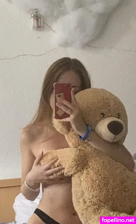 Emilyxxoxo OnlyFans Thumbnail #WxVIOJu4XE