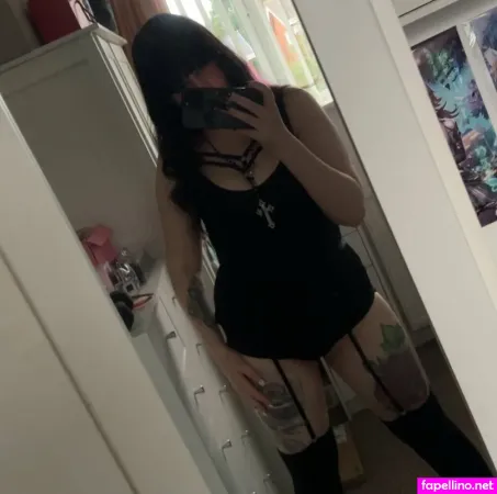 Emilyy Erenn OnlyFans Thumbnail #ClpoCyemL9