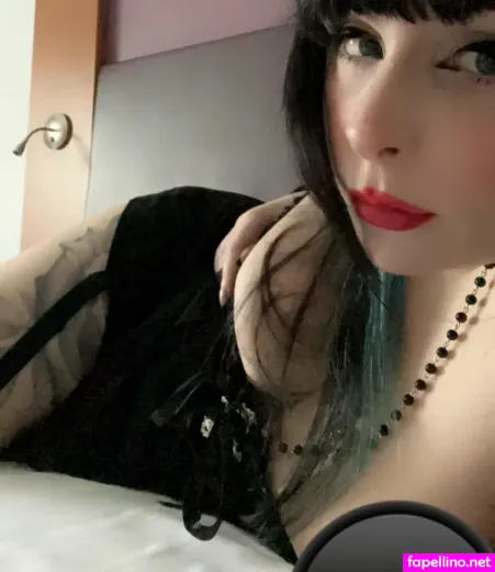 Emilyy Erenn OnlyFans Thumbnail #UxVKyGDNRs