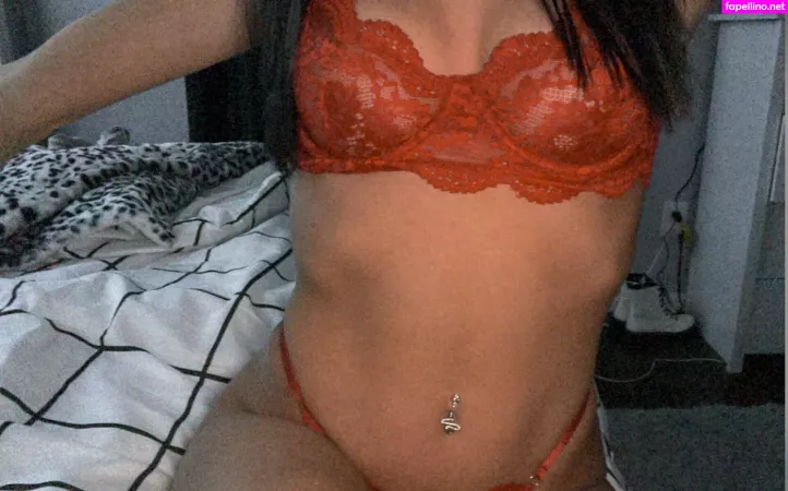 Emilyy Jayye OnlyFans Thumbnail #wDtHFRcr5P