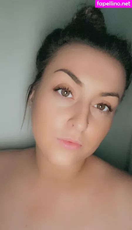 Emilyy Rosee OnlyFans Thumbnail #ODJf1GG9Tt