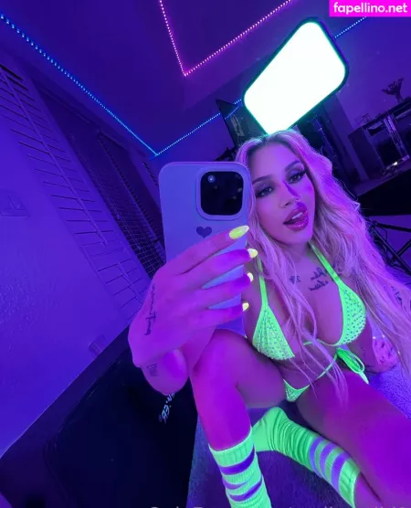 Emilyy Wild OnlyFans Thumbnail #jigTl7vbd5