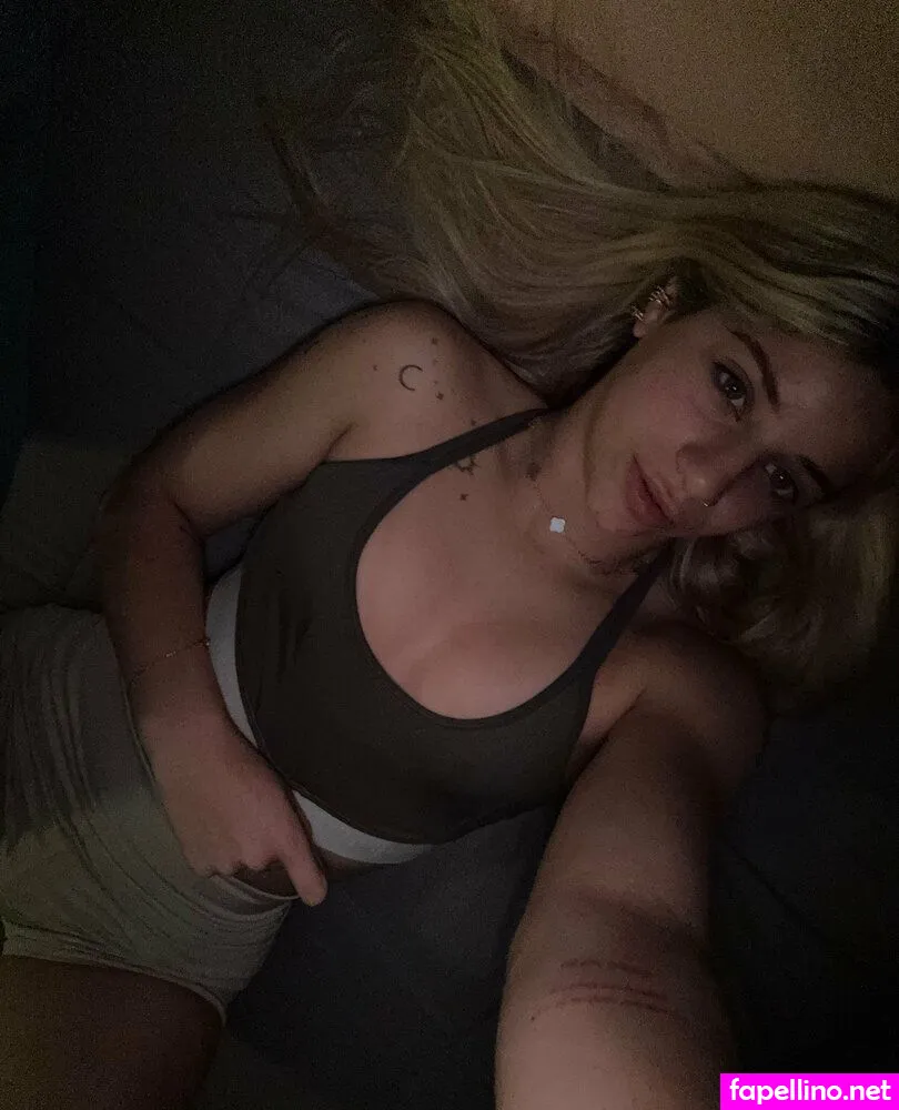 emilyccarp, emilyycarp Nude Leaked OnlyFans Photo #WqTcTbGkdy