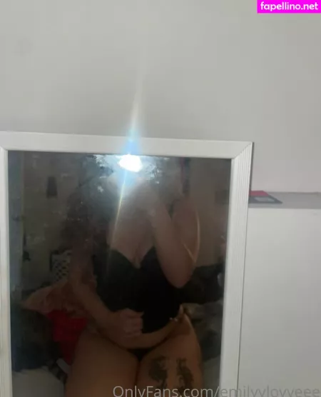 Emilyylovveee OnlyFans Thumbnail #tjxbniO30W