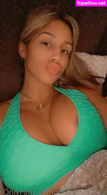 Emilyywild1 OnlyFans Thumbnail #1ddXmgX7fz