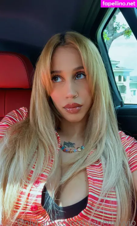 Emilyywild1 OnlyFans Thumbnail #FE7TyvQXxI