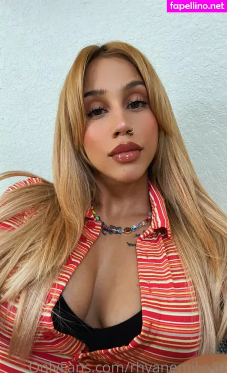 Emilyywild1 OnlyFans Thumbnail #haaI40JHuU