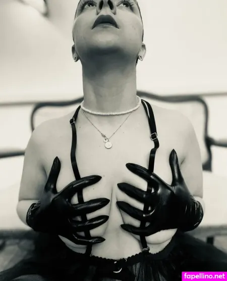 Emilyyypink OnlyFans Thumbnail #G1yTD6Z0RX