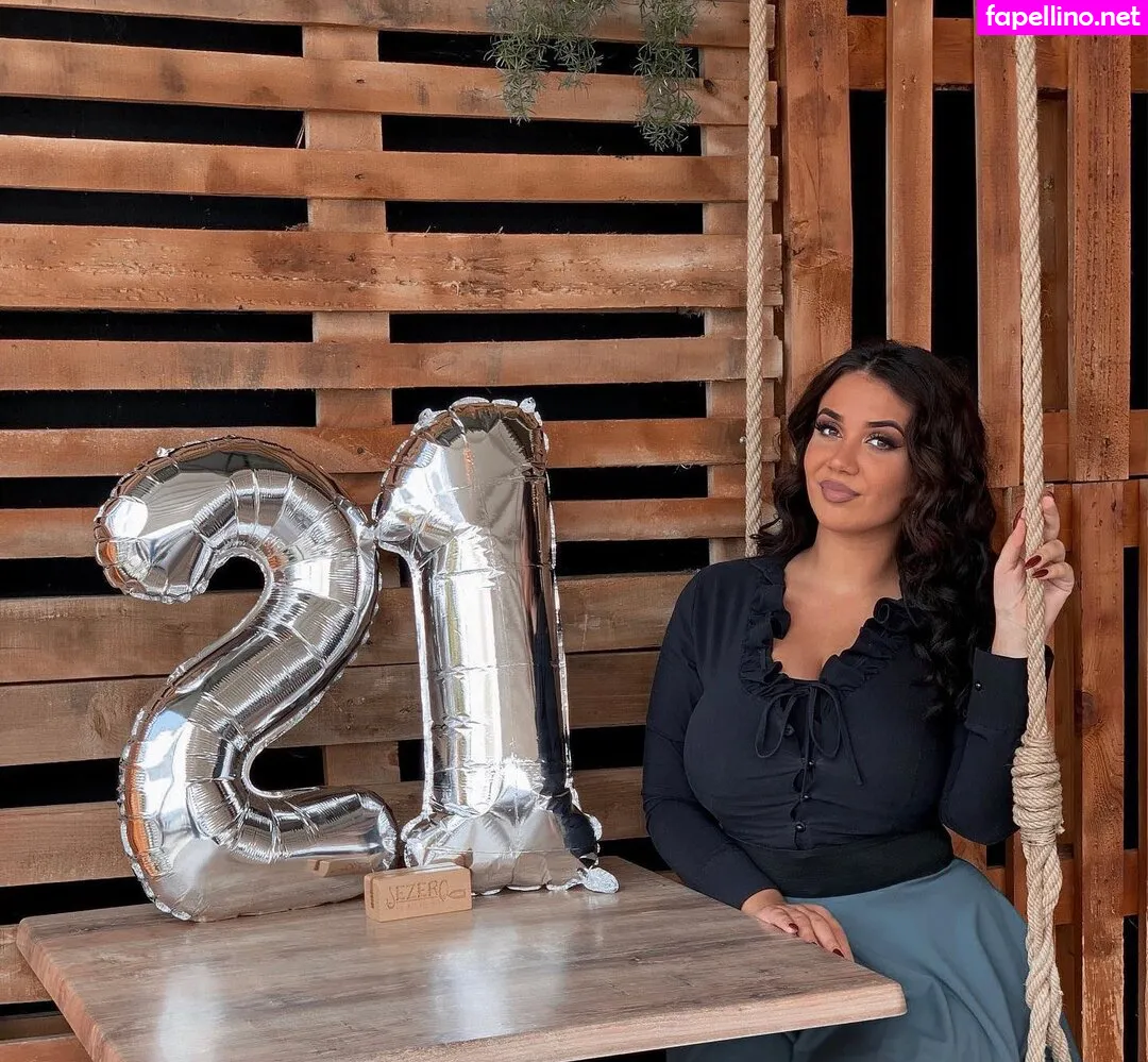 emiinajahic Nude Leaked OnlyFans Photo #SDfJidcwdD