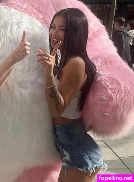 Eminedere OnlyFans Thumbnail #2c22zy7gJc