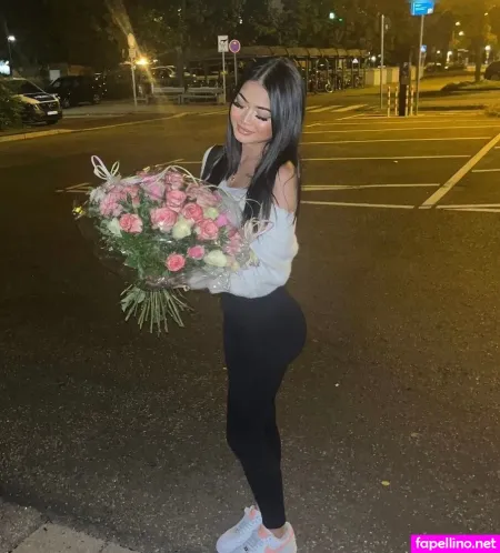 Eminedere OnlyFans Thumbnail #6T72QneSsW