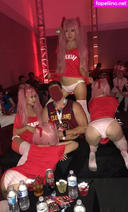 Emirichu OnlyFans Thumbnail #0bDBGlsg00