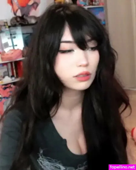 Emiru 33 OnlyFans Thumbnail #WzVvb5Y1Fy