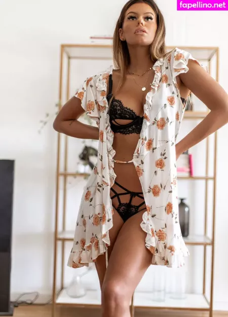 Emisecrets OnlyFans Thumbnail #nYtw8tlsyF