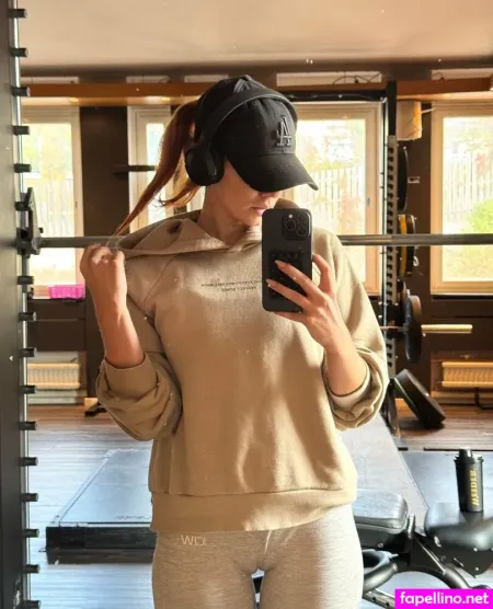 Emisecretsfree OnlyFans Thumbnail #tdcB5cxTVk