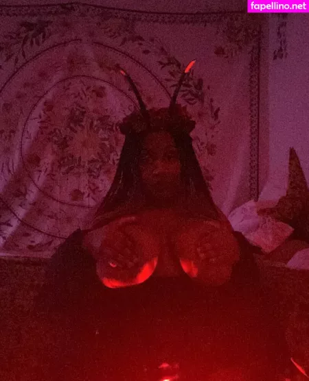 Emithegoddess OnlyFans Thumbnail #7Q03GhKwKd