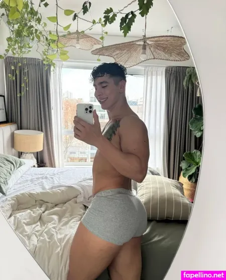 Emivelax OnlyFans Thumbnail #Mu7bnNXHoV