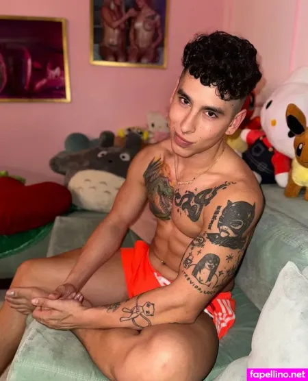 Emivelax OnlyFans Thumbnail #uHNZApZXvS