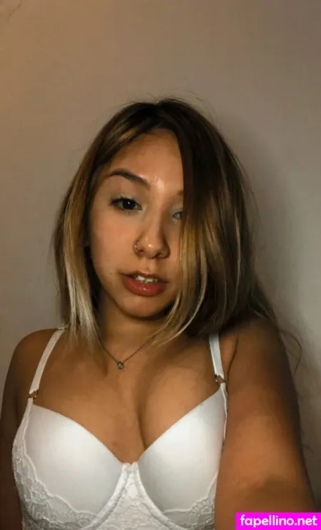Emma Acosta OnlyFans Thumbnail #axSKHFP4QT