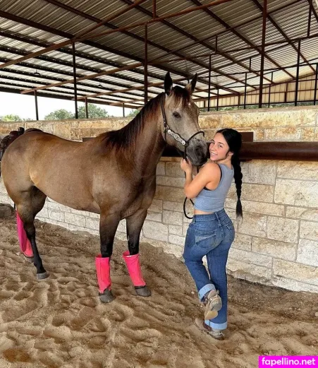 Emma Apel OnlyFans Thumbnail #1fFyOYrBUh