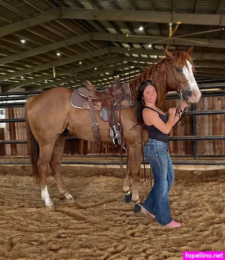 Emma Apel Main Profile Photo