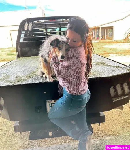 Emma Apel OnlyFans Thumbnail #G7qCOgXYns