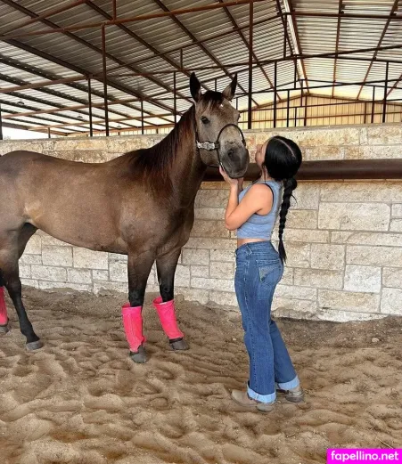 Emma Apel OnlyFans Thumbnail #yyYXP6dBK6