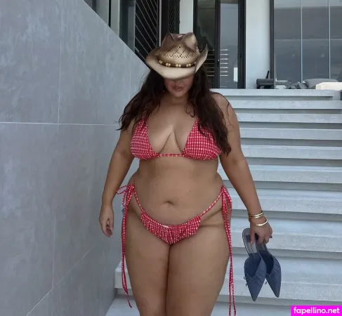 Emma Arletta OnlyFans Thumbnail #UzqMnmQowo