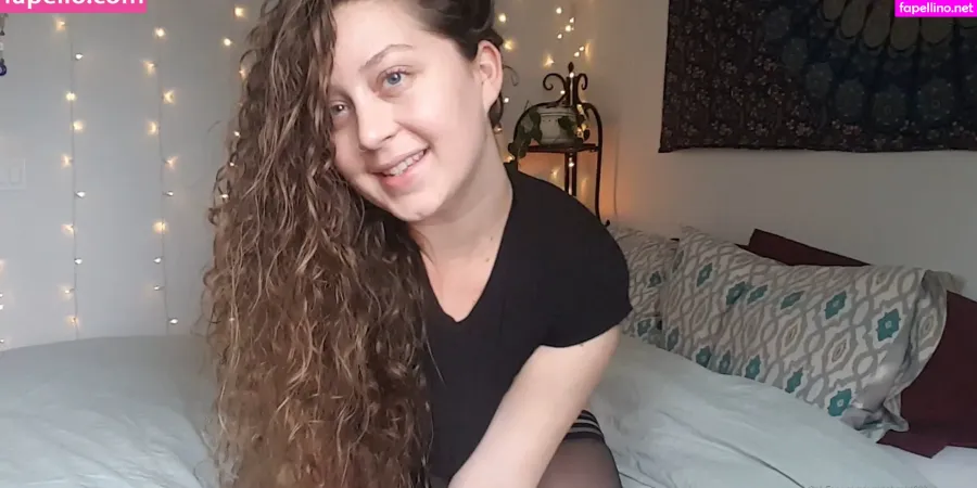 Emma Banks OnlyFans Thumbnail #7eGkks0zV5