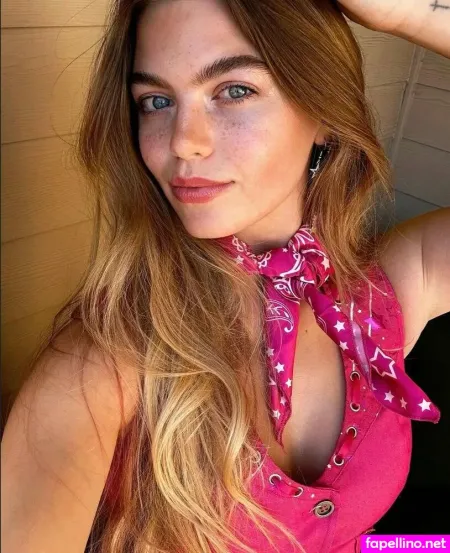 Emma Beardsley OnlyFans Thumbnail #omFmf3pA0A
