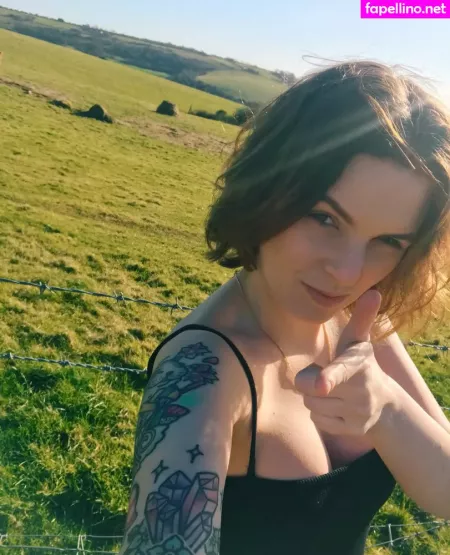 Emma Blackery OnlyFans Thumbnail #ZLW1byLREX