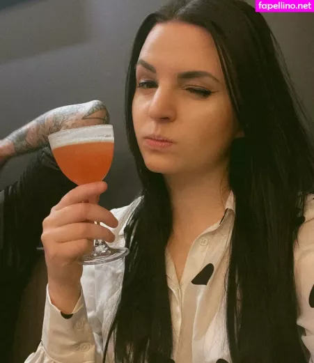 Emma Blackery OnlyFans Thumbnail #r8V6JOOq7L