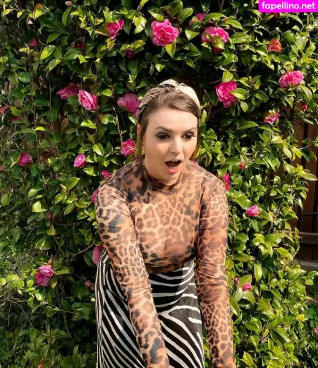 Emma Blackery OnlyFans Thumbnail #yzPmINeAtv