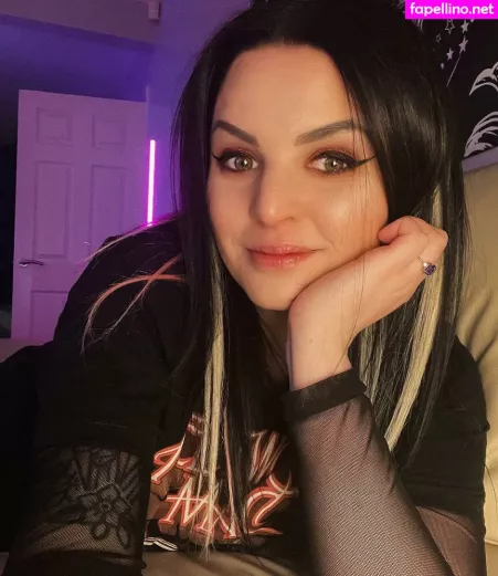 Emma Blackery OnlyFans Thumbnail #z5XpU9qyxD