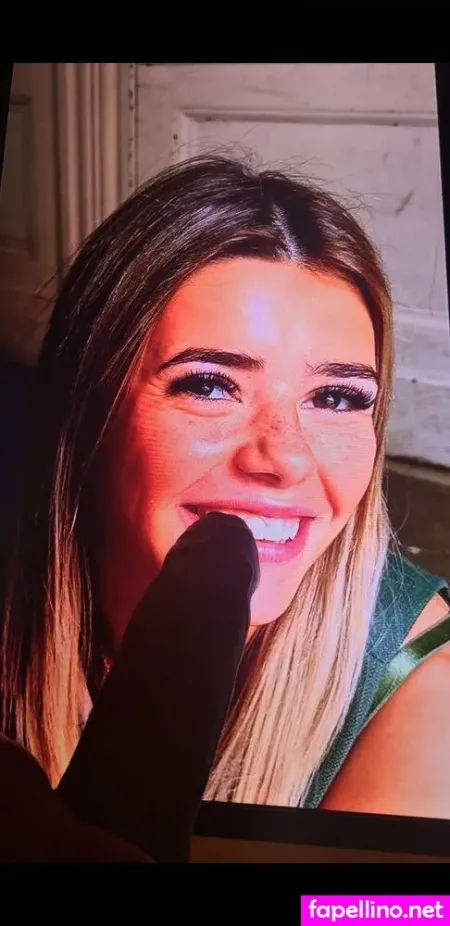 Emma Bourson OnlyFans Thumbnail #M1p8i9GnRx