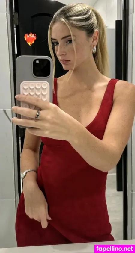 Emma Burnze OnlyFans Thumbnail #NX2JyKHwr1