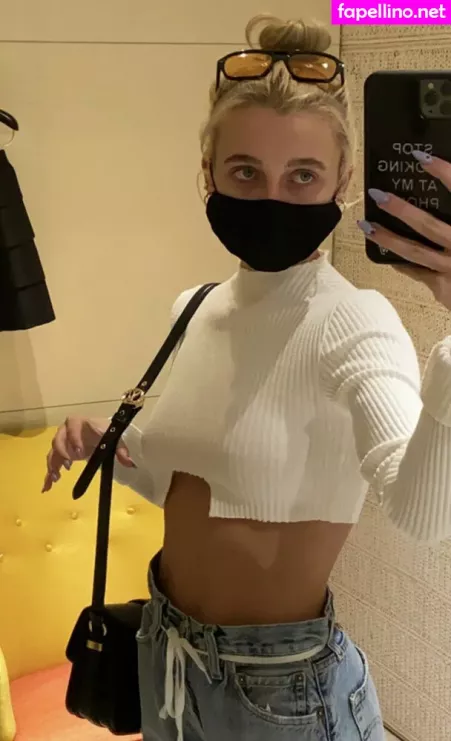 Emma Chamberlain OnlyFans Thumbnail #I89y97J7aO