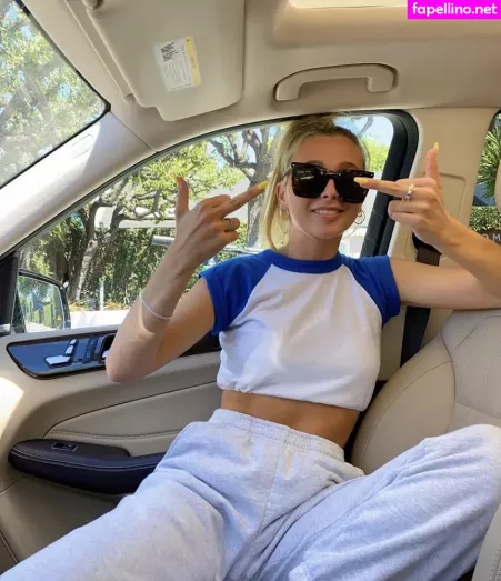 Emma Chamberlain OnlyFans Thumbnail #Jaf8FLcq2F