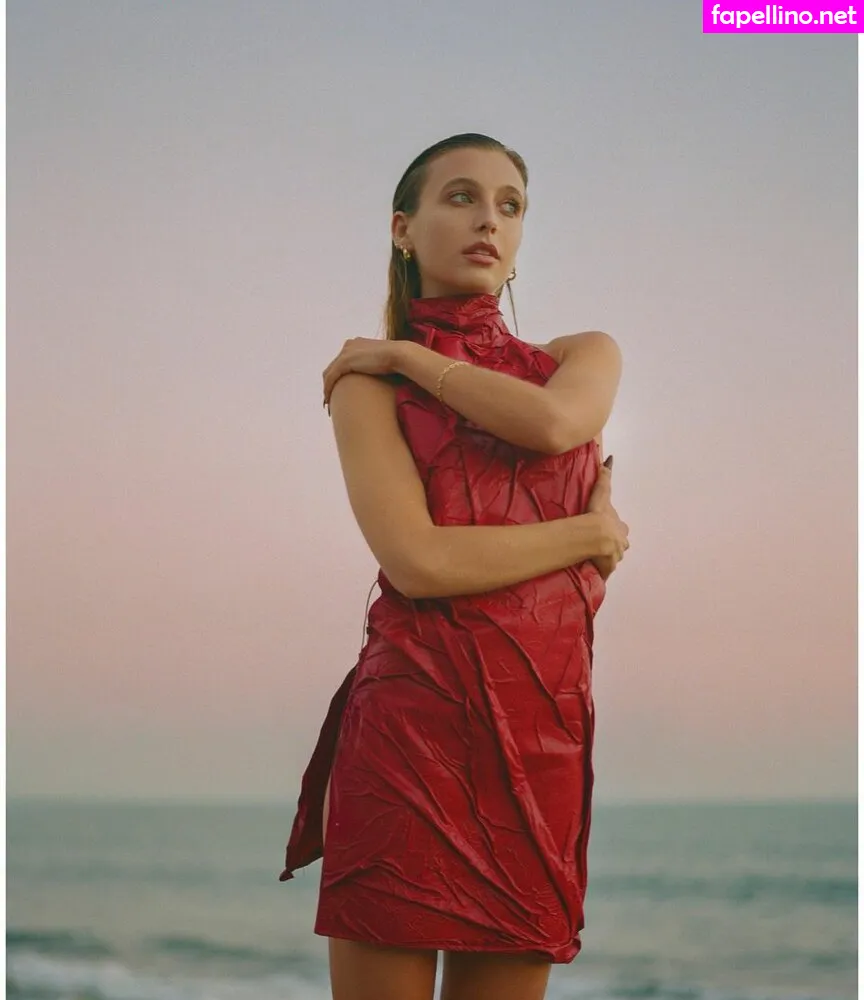 Emma Chamberlain, emmachamberlain Nude Leaked OnlyFans Photo #bxoAG7fMur