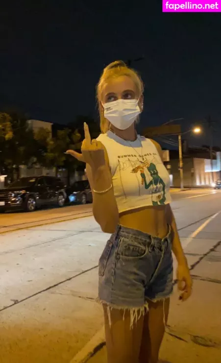 Emma Chamberlain OnlyFans Thumbnail #e4hjqrkprZ