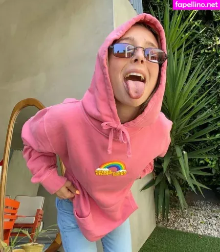 Emma Chamberlain OnlyFans Thumbnail #hVaXhWgBQ5