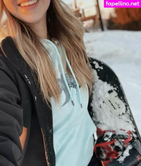 Emma Claire 1 OnlyFans Thumbnail #scPPARlS90