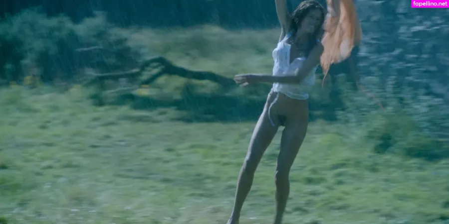 Emma Corrin OnlyFans Thumbnail #4PWqVbxYKU