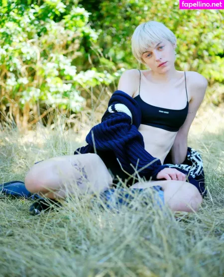 Emma Corrin OnlyFans Thumbnail #CCijCbF5yE