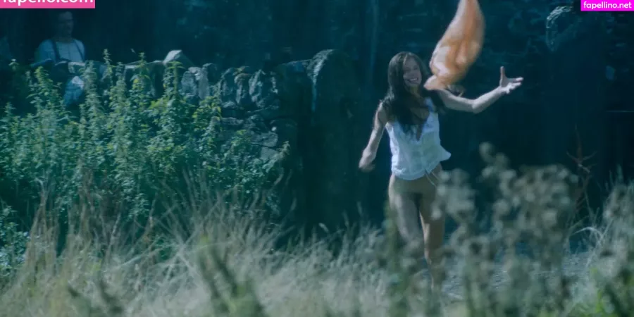 Emma Corrin OnlyFans Thumbnail #m9wvjDO1I4