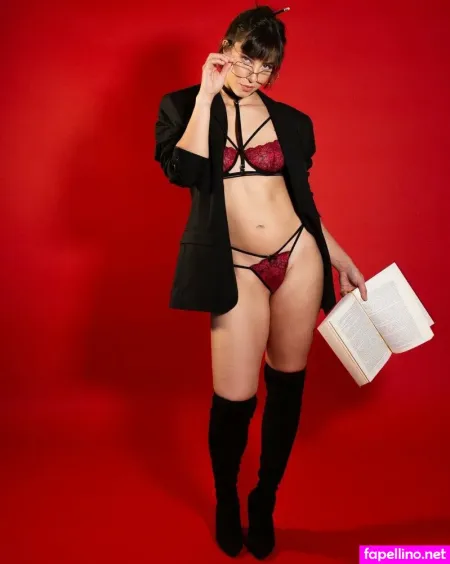 Emma Dominatrice OnlyFans Thumbnail #zxOfdA1Buf