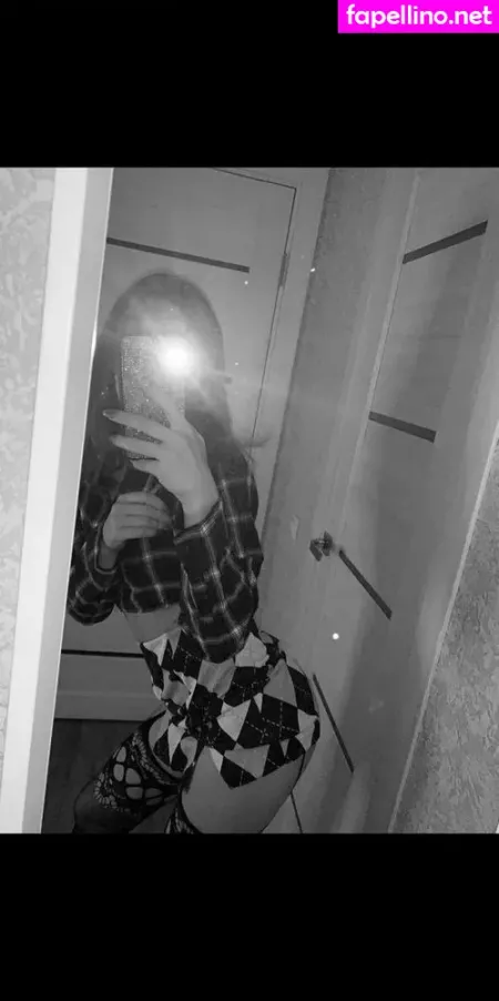 Emma Dreamer OnlyFans Thumbnail #7zM80Teeya